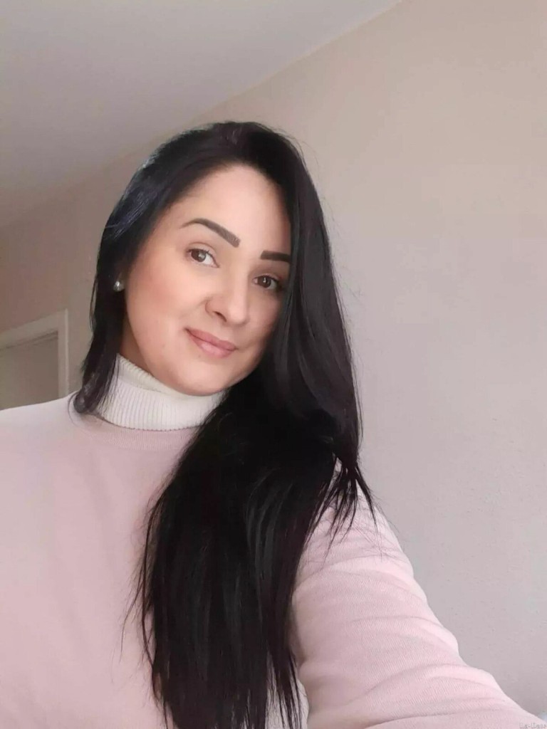 Franccesca Profile image 3