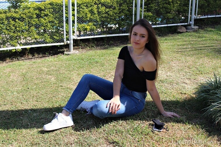 Dennis Profile image 1