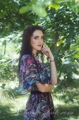 Veronika Profile image 1