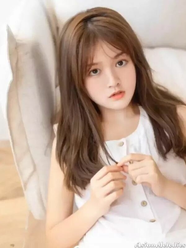 Lina Profile image 2