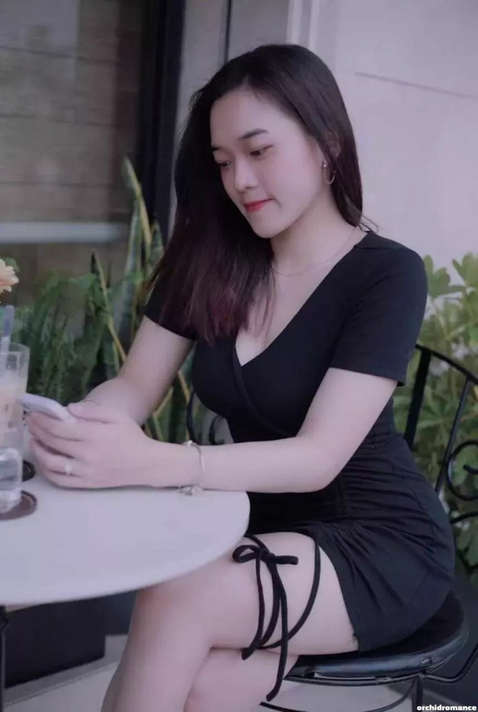 Anya Profile image 2