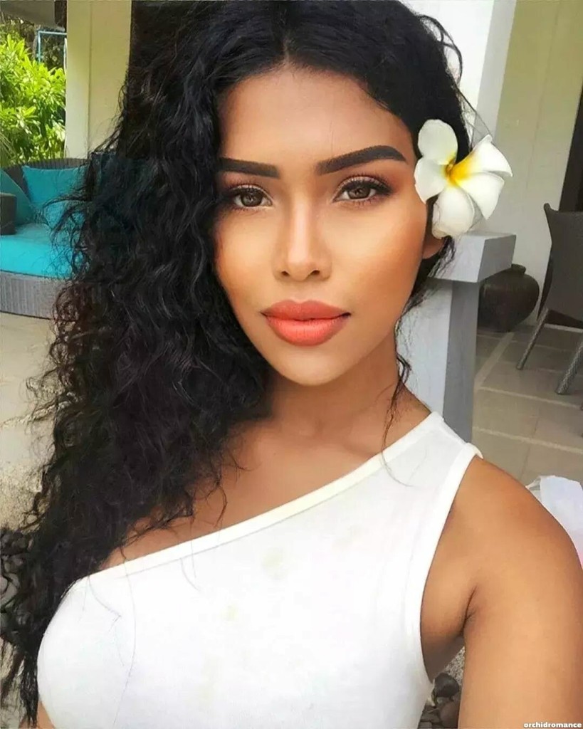 Chariya Profile image 4