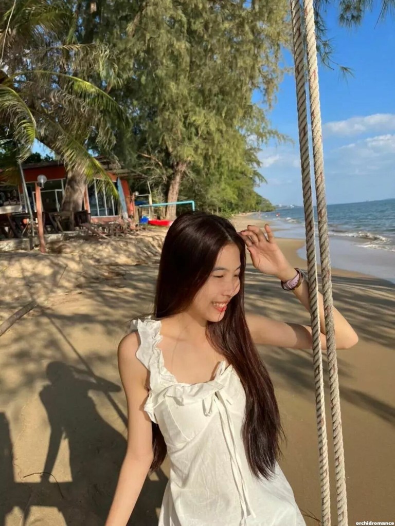 Natcha Profile image 3