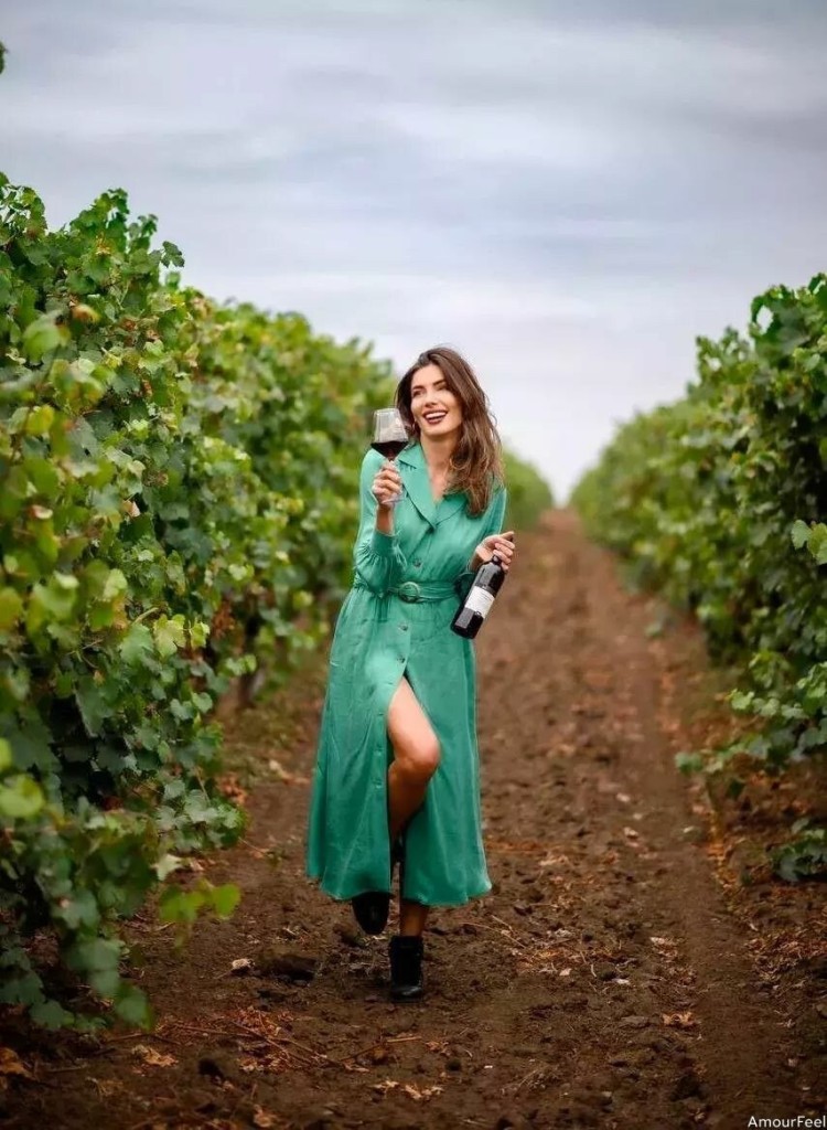 Lilia Profile image 3