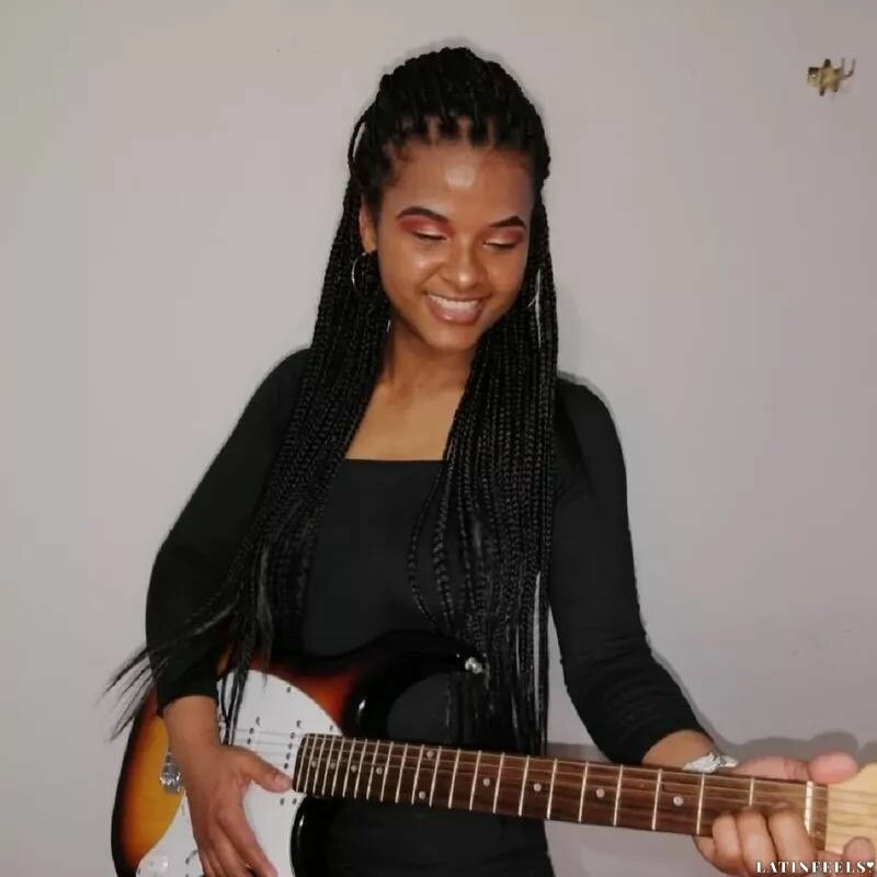 Stephanny Profile image 1