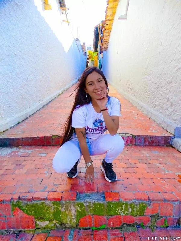 Viviana Profile image 3