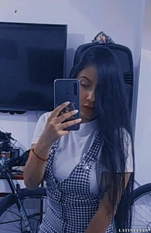 Viviana Profile image 4