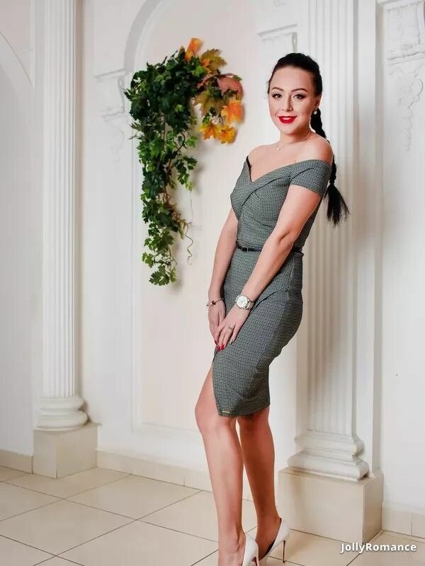 Julia Profile image 5