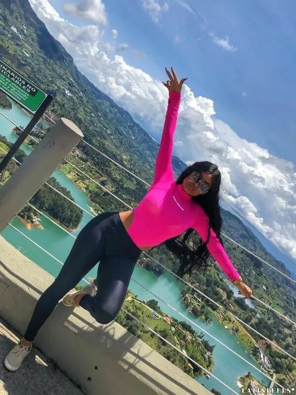 Yuly Profile image 3