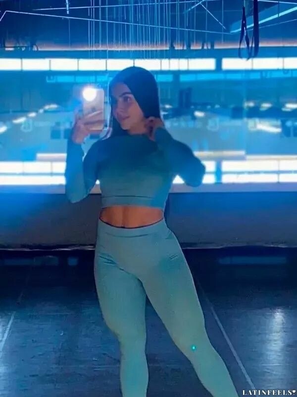 Sindy Profile image 4