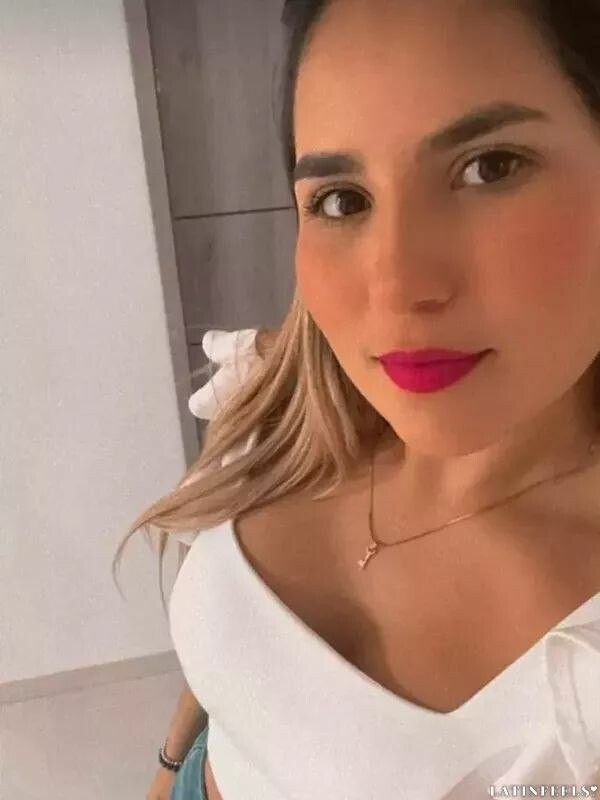 Victoria Profile image 1