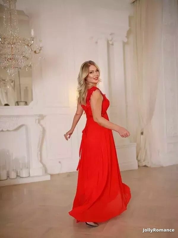 Nadia Profile image 3