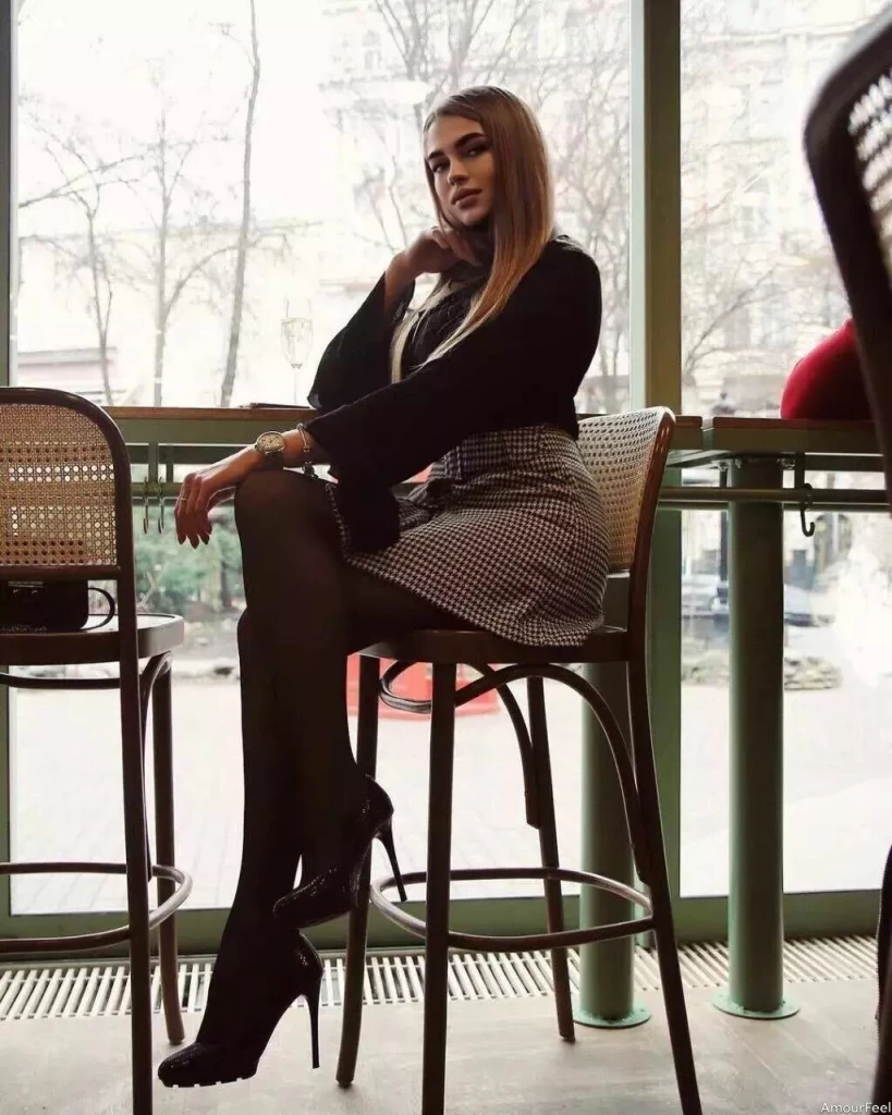 Alona Profile image 2