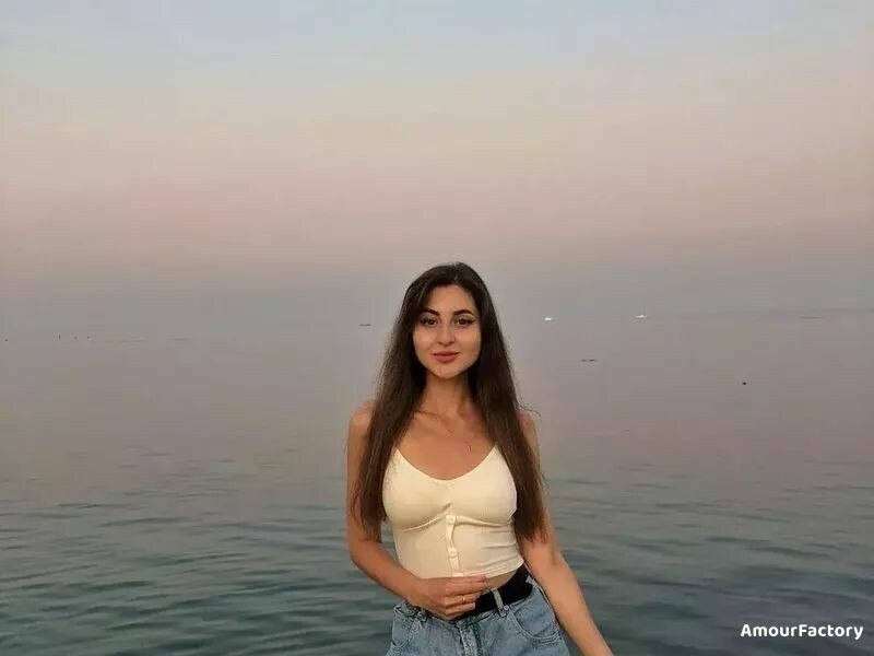 Yaroslava Profile image 2