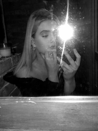 Aria777 Profile image 1