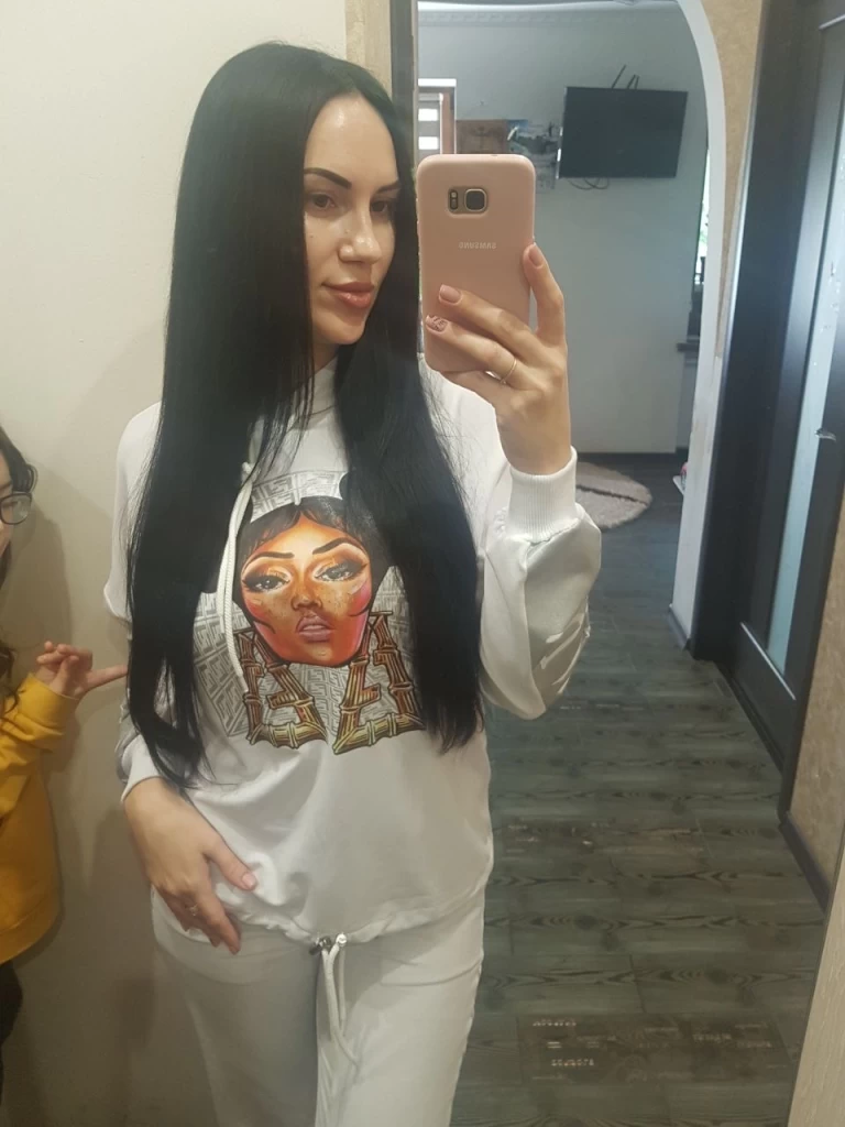 Oksana Profile image 16