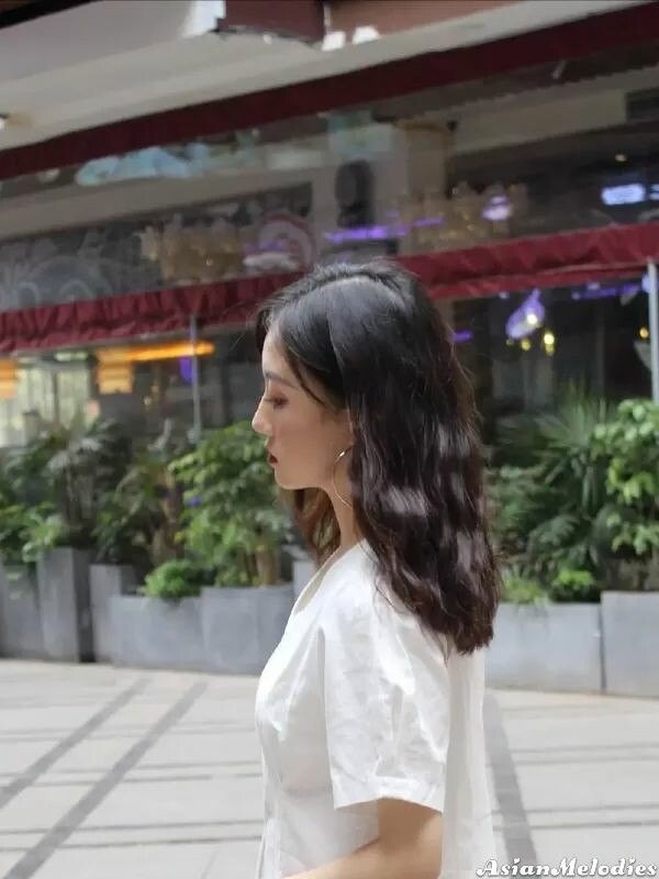 Yanan Profile image 3