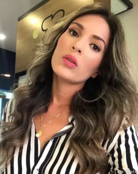 Francia Profile image 4