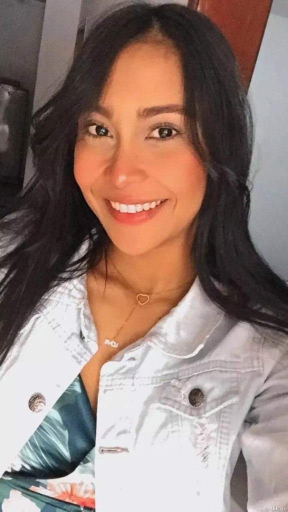 Annie Profile image 2