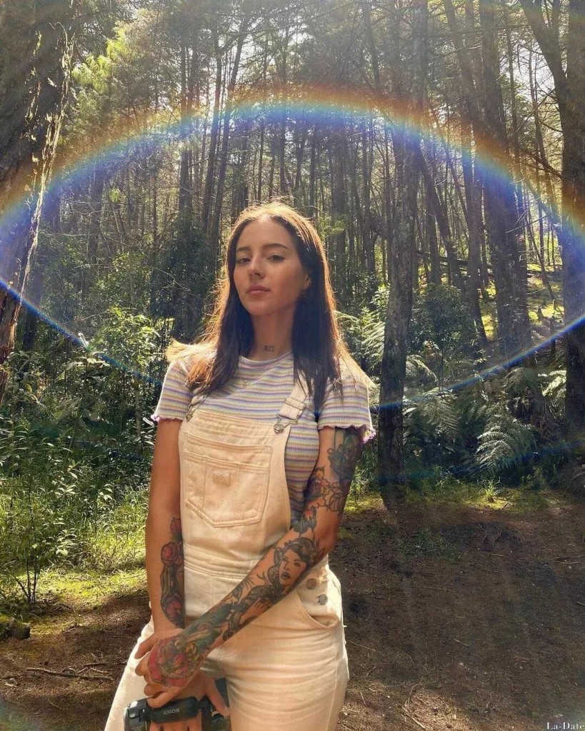 Esperanza Profile image 2