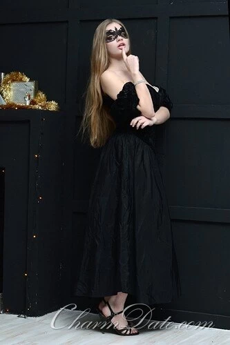 Julia Profile image 3