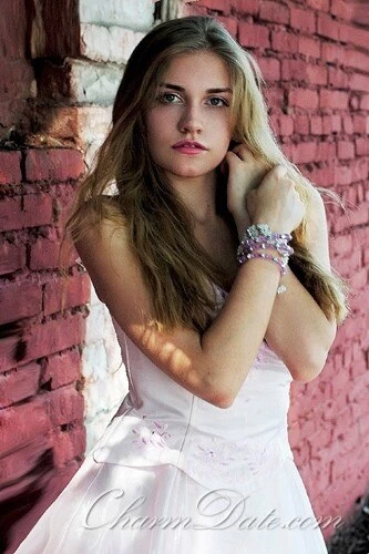 Julia Profile image 4