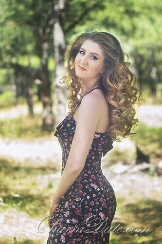 Larisa Profile image 1