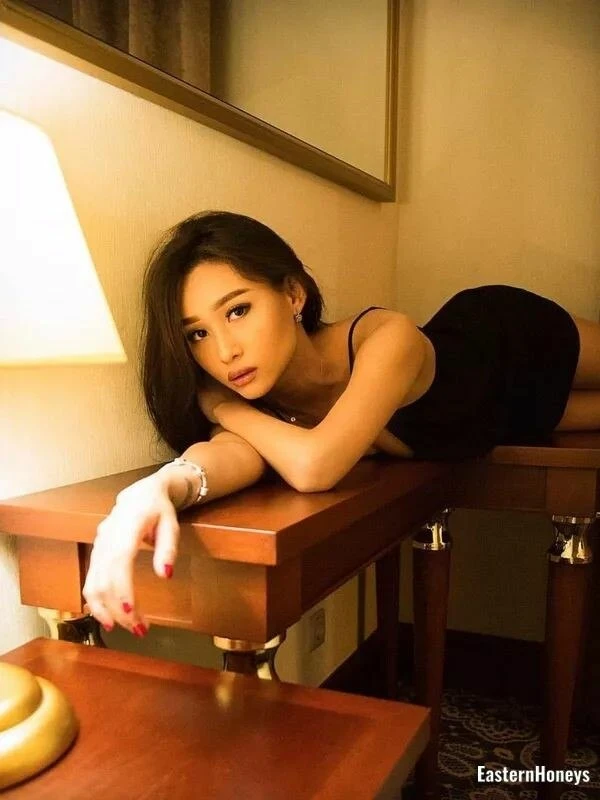 Zhasmin Profile image 2