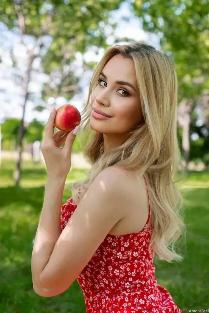 Yuliya Profile image 2