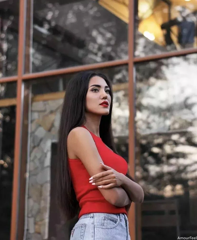 Alexandra Profile image 2