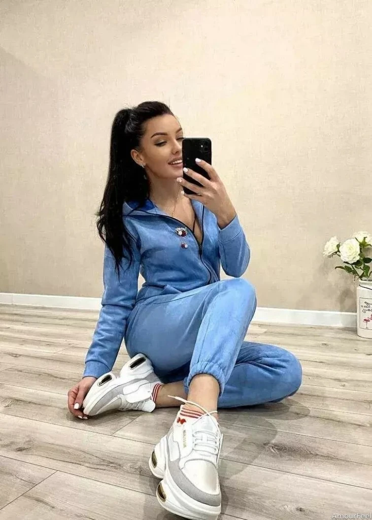 Catalina Profile image 2