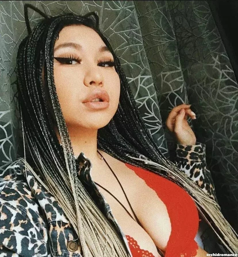 Violetta Profile image 5