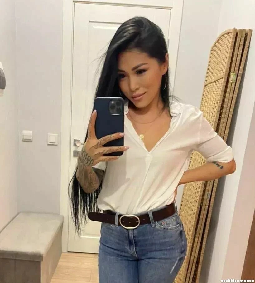 Altynay Profile image 2