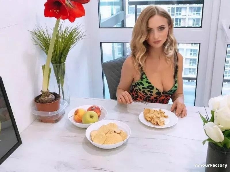 Anna Profile image 2