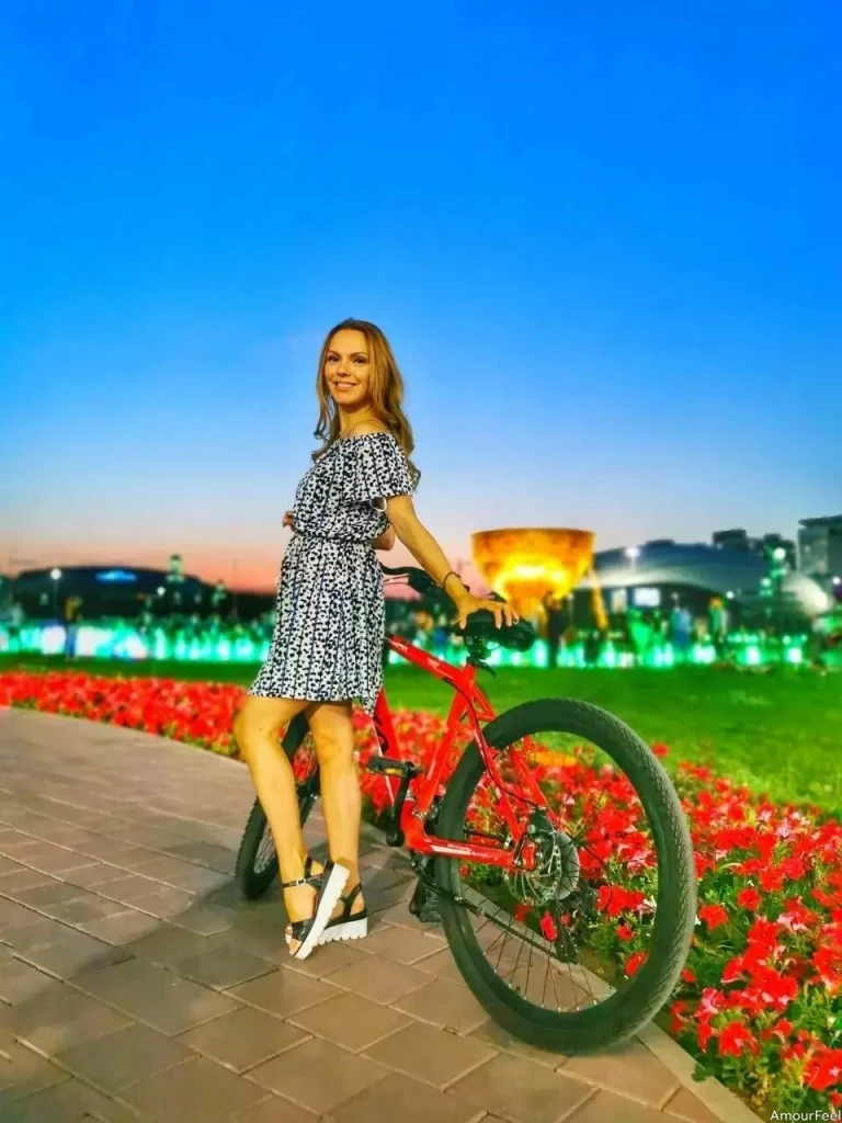 Aleksandra Profile image 5