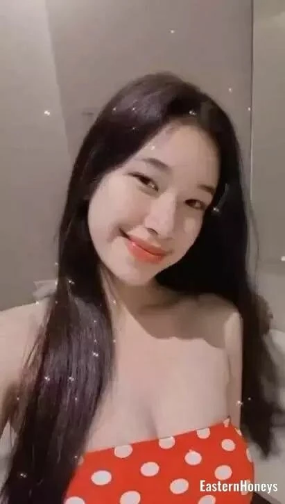 Kamonlrat Profile image 3