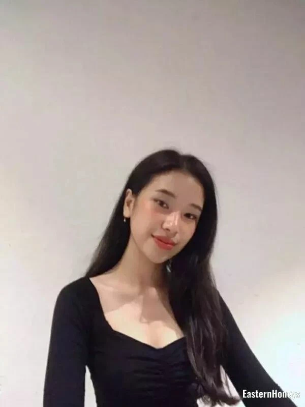 Kamonlrat Profile image 2