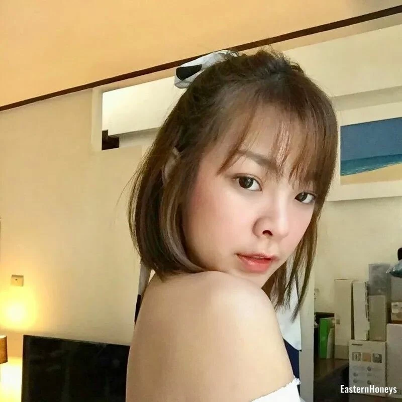 Pichamon Profile image 4