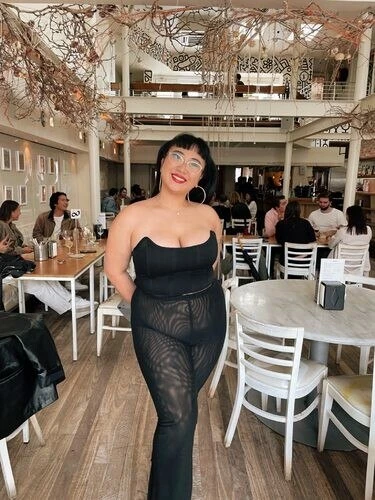 Mavis Profile image 3