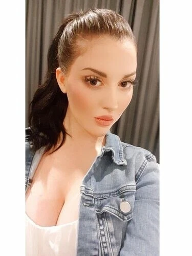 Blondie Profile image 1