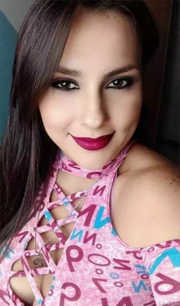 Sandra Profile image 5