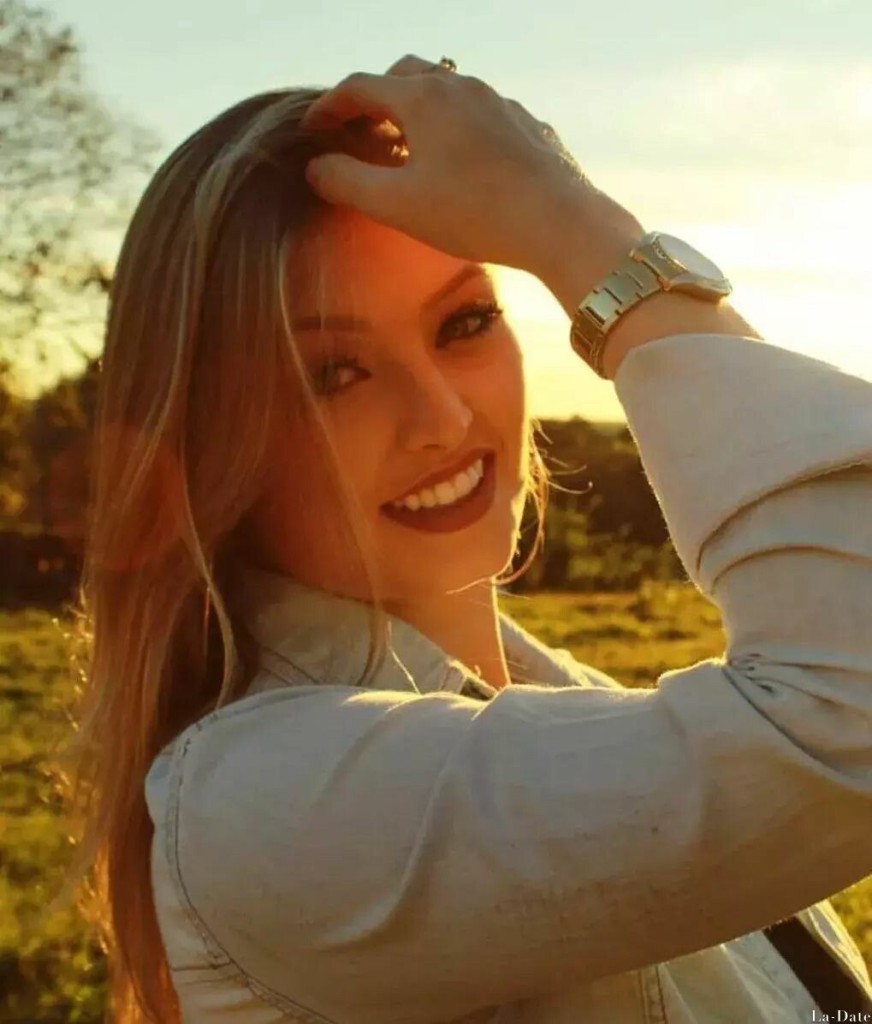 Doris Profile image 2