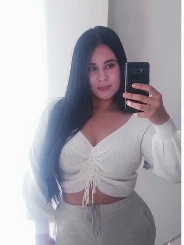 MoonMoon Profile image 1