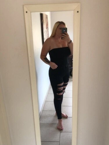 melissa_bby95 Profile image 2