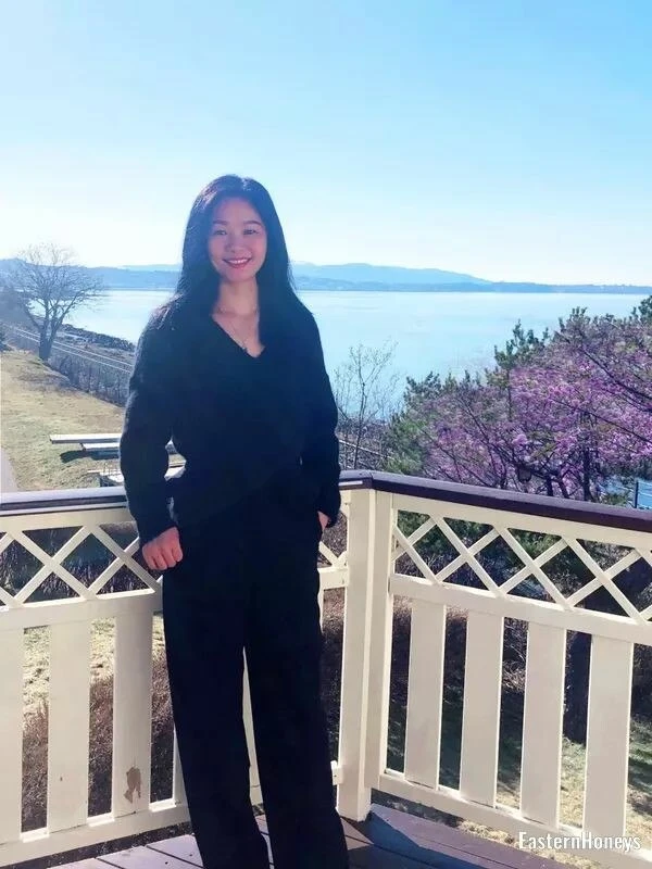 Marsela Profile image 1