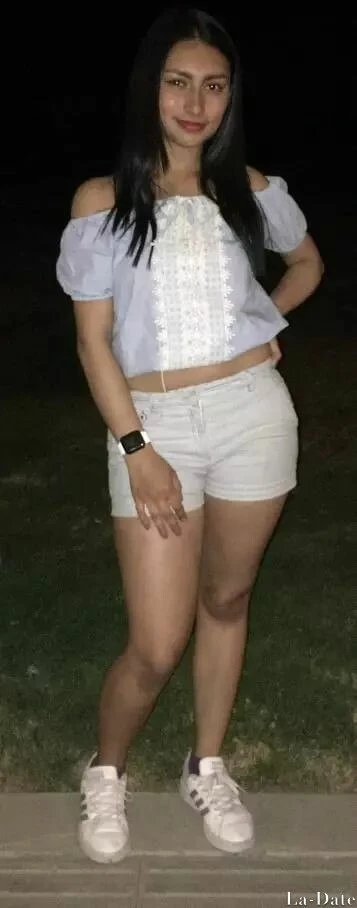 Estefania Profile image 6