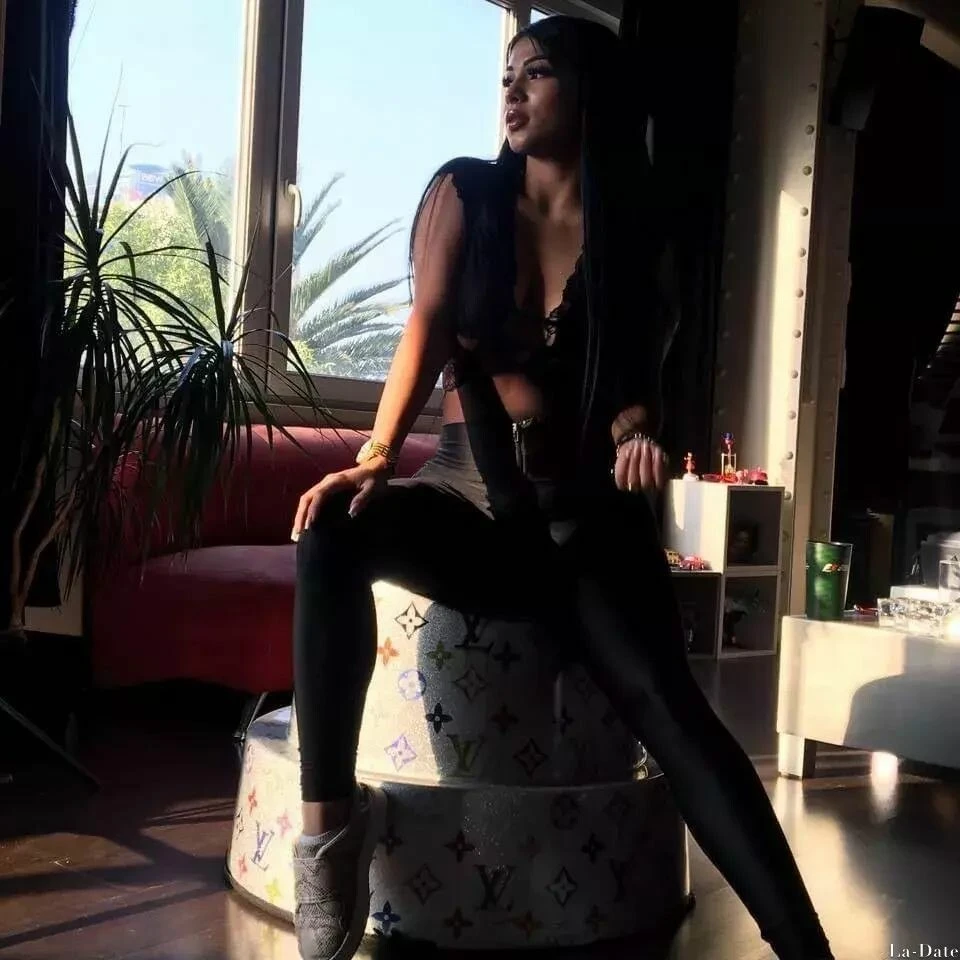 Nomar Profile image 1