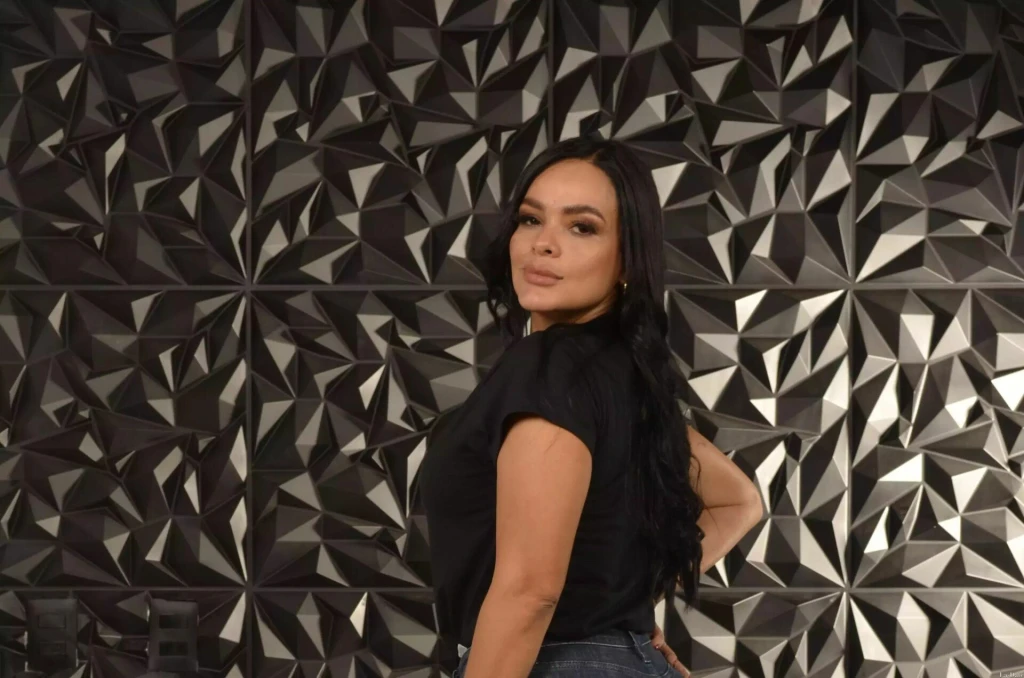 Yeimy Profile image 5