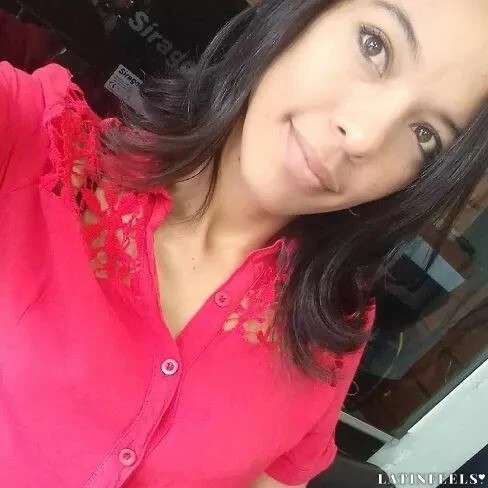 Paola Profile image 5