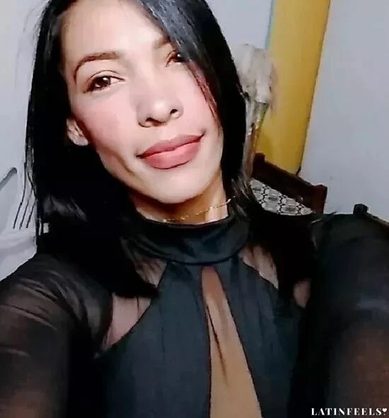 Paola Profile image 2